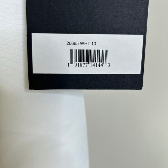 Ieena‎ Mac Duggal Gown- size 10- white one shoulder bow detail thigh slit - Picture 4 of 8